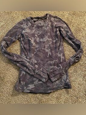 Lululemon size 4 Runderful long sleeve